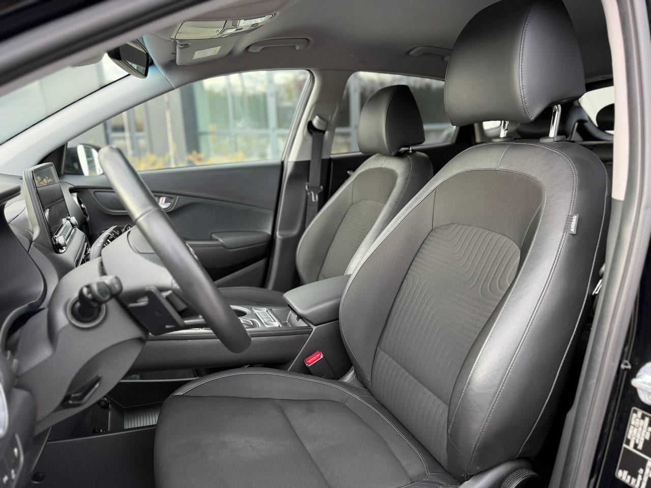 Фото - Hyundai Kona #8