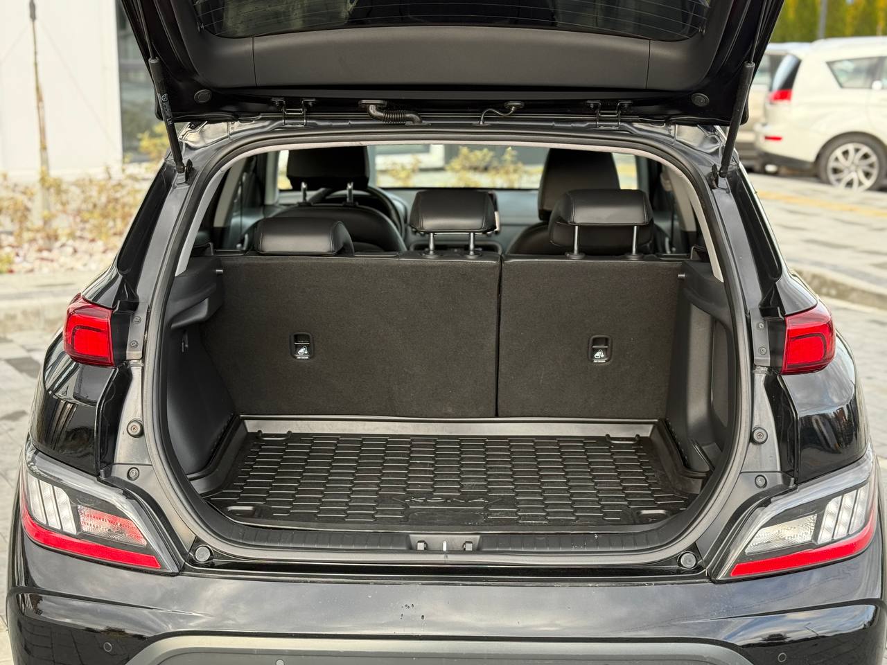 Фото - Hyundai Kona #10