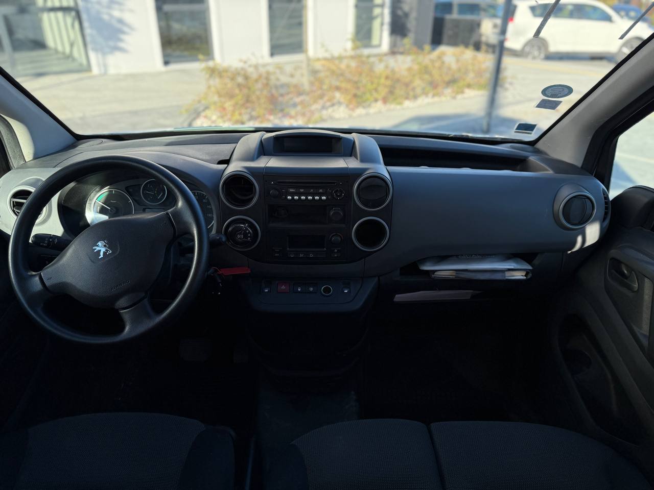 Фото - Peugeot Partner #7