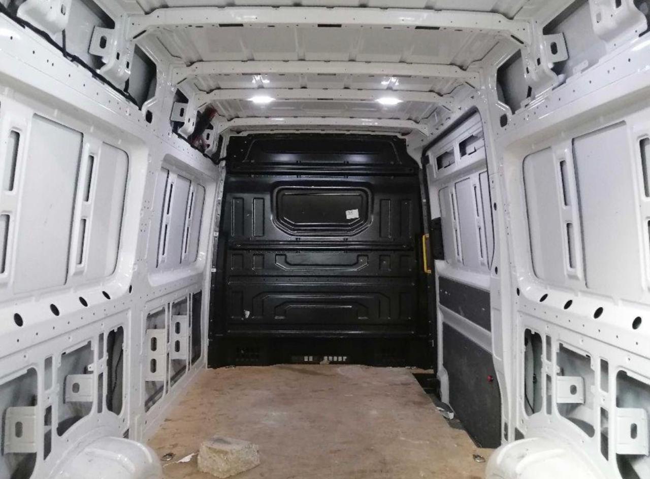 Фото - Volkswagen Crafter #6