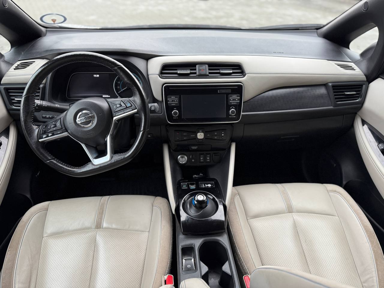 Фото - Nissan Leaf #12