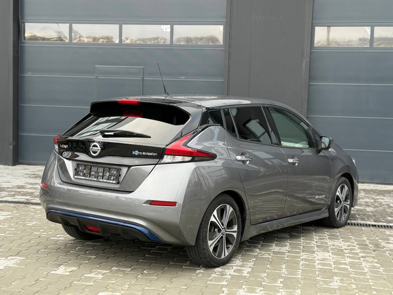Фото - Nissan Leaf #6
