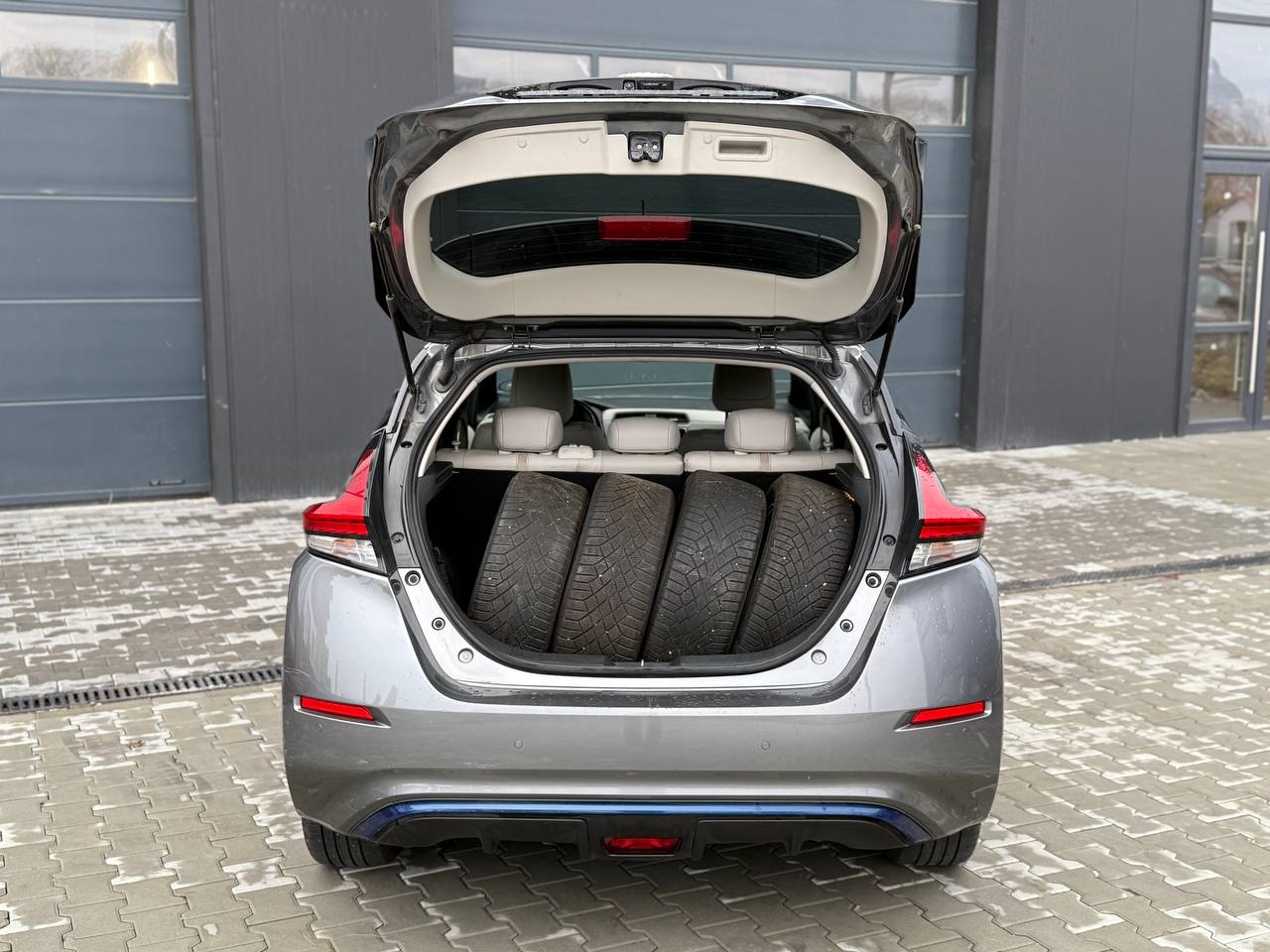 Фото - Nissan Leaf #7