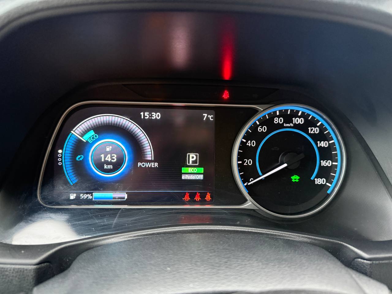 Фото - Nissan Leaf #8