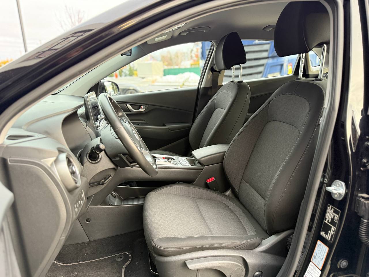 Фото - Hyundai Kona #7