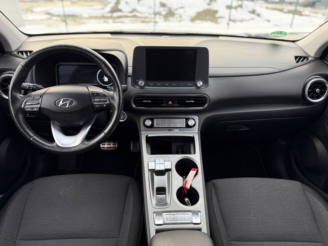 Фото - Hyundai Kona #9