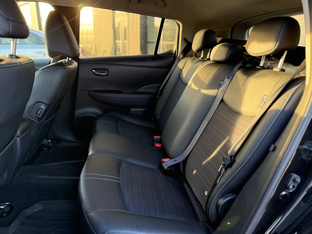 Фото - Nissan Leaf #8