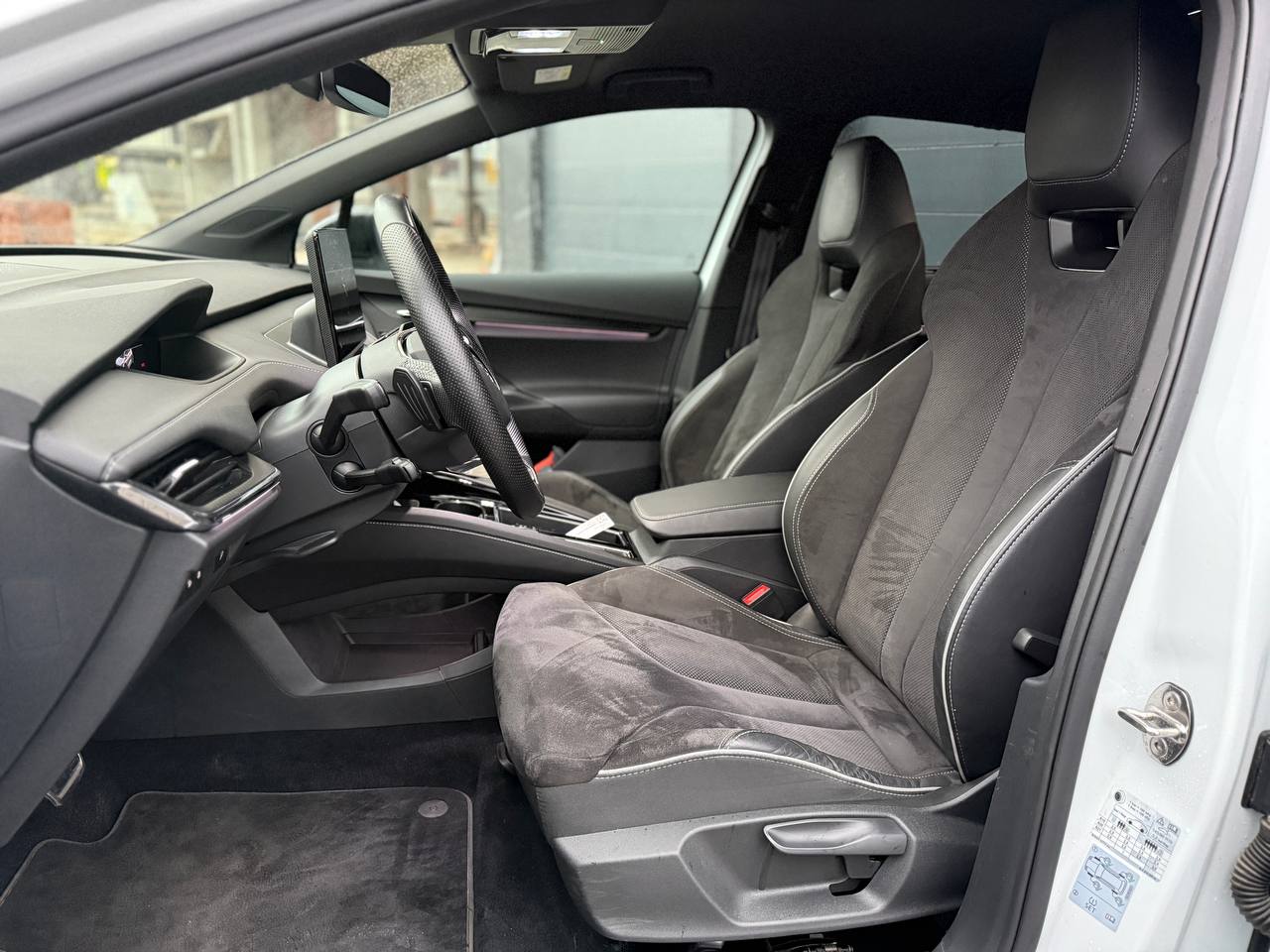 Фото - Skoda Enyaq #8