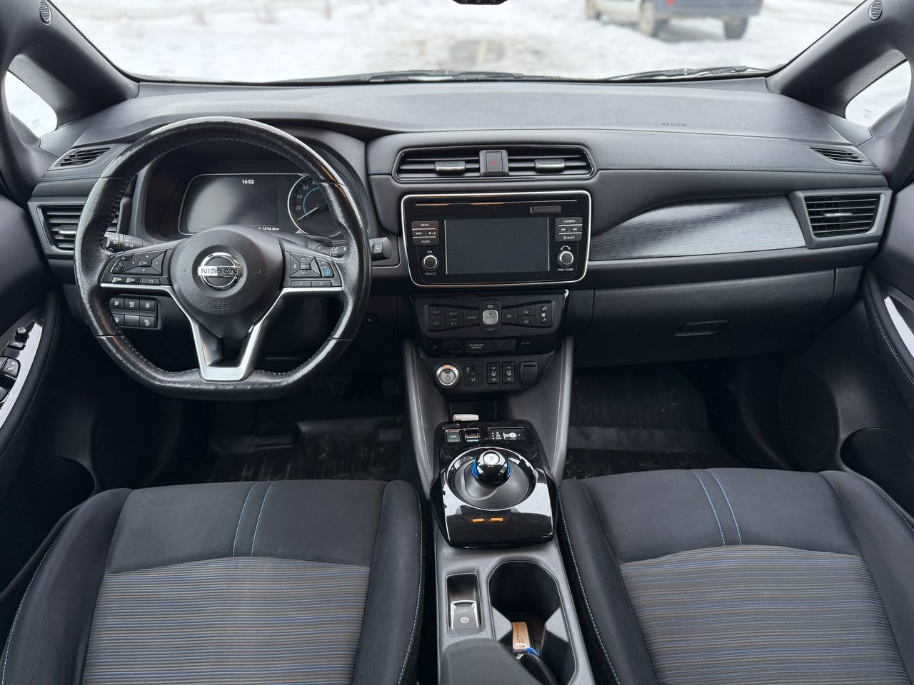 Фото - Nissan Leaf #9