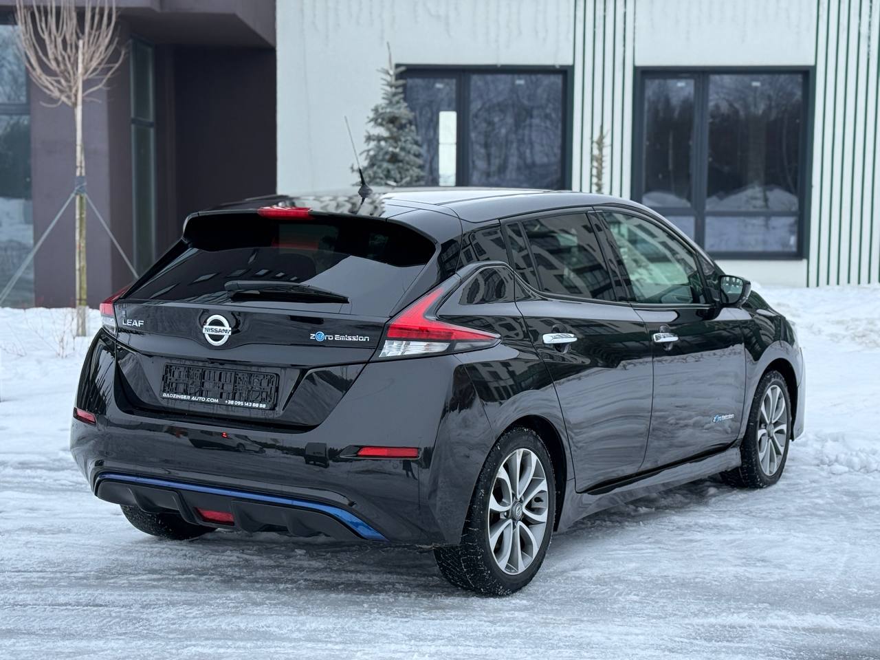 Фото - Nissan Leaf #4