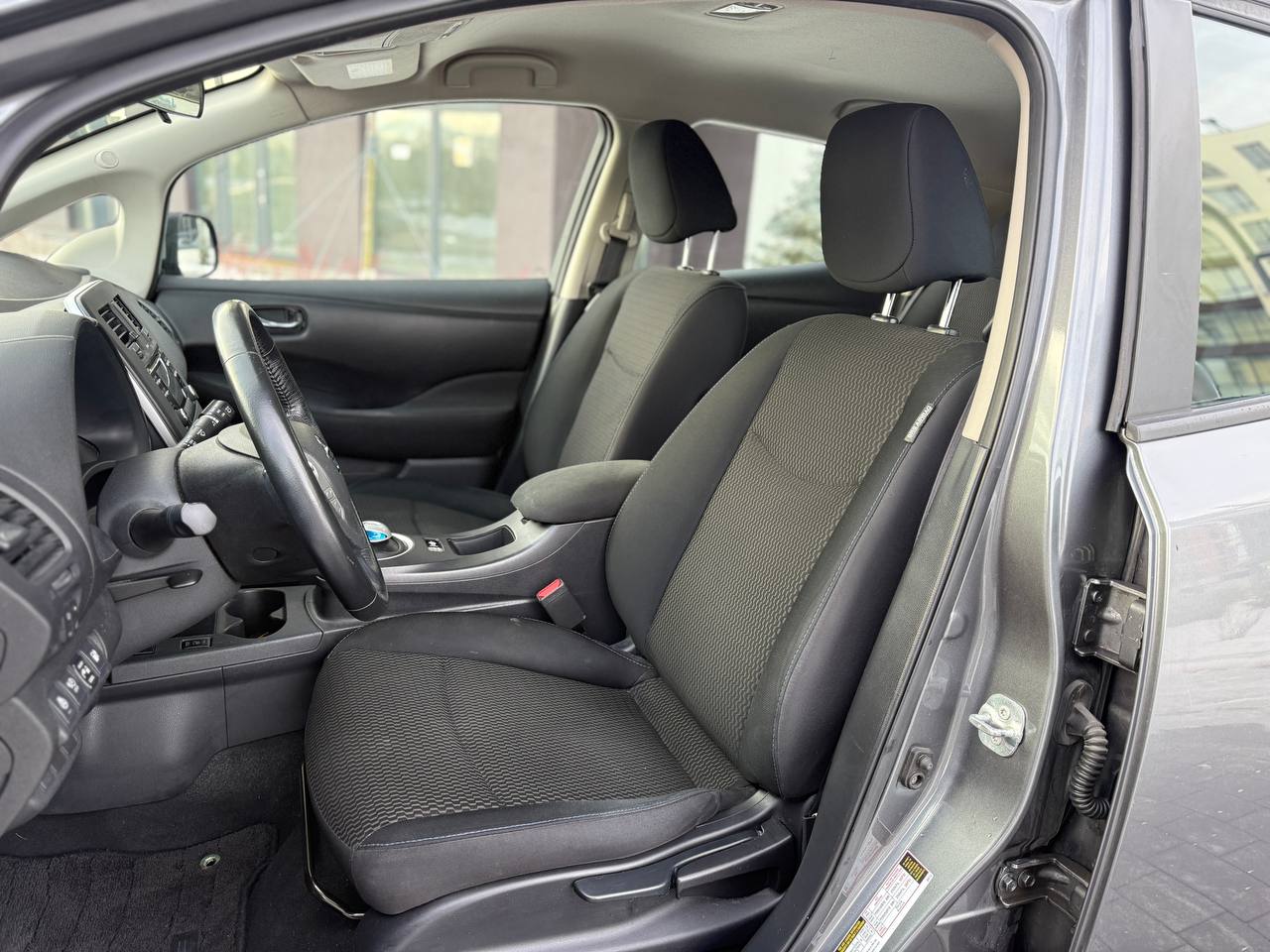 Фото - Nissan Leaf #8