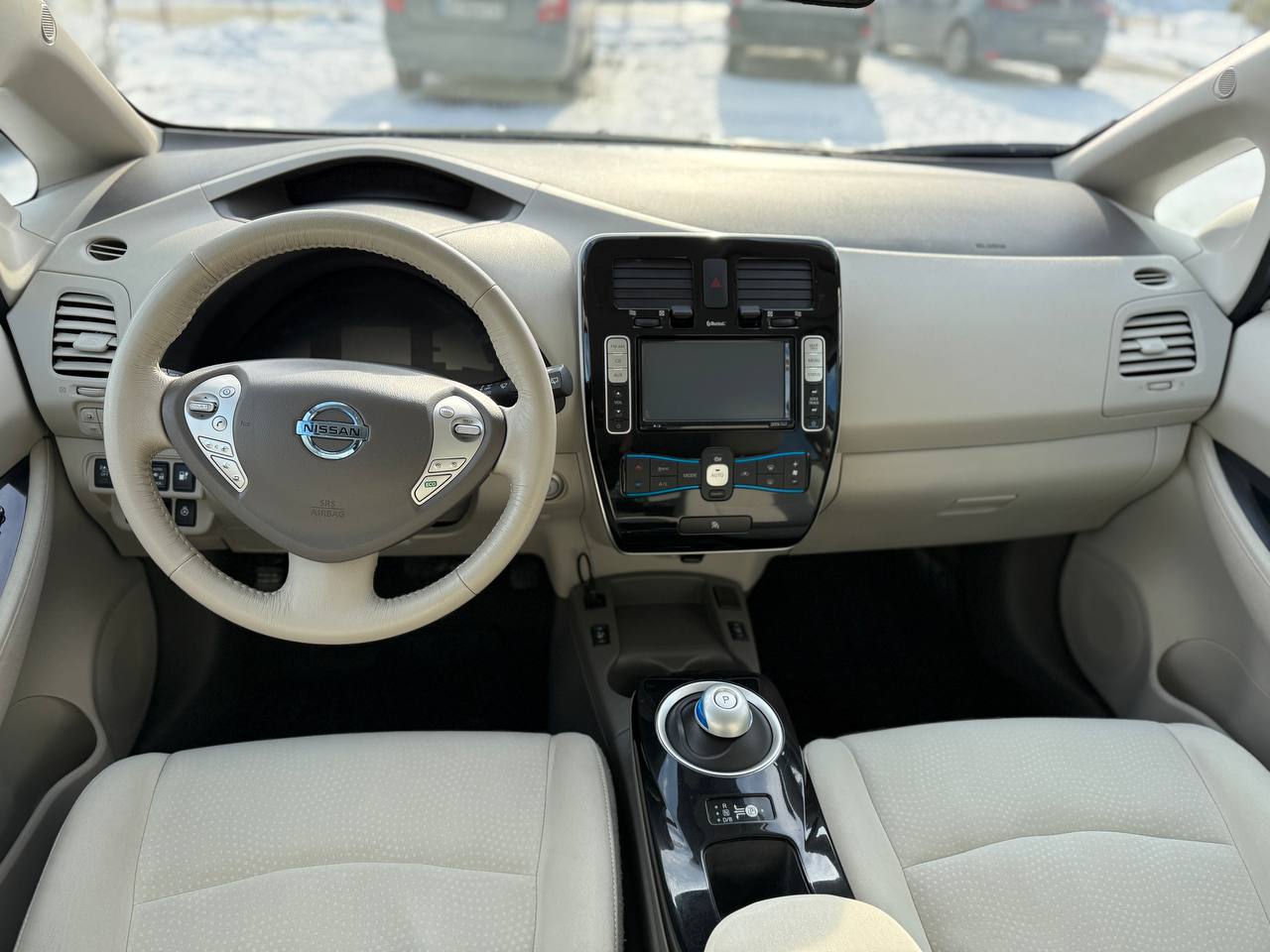 Фото - Nissan Leaf #9