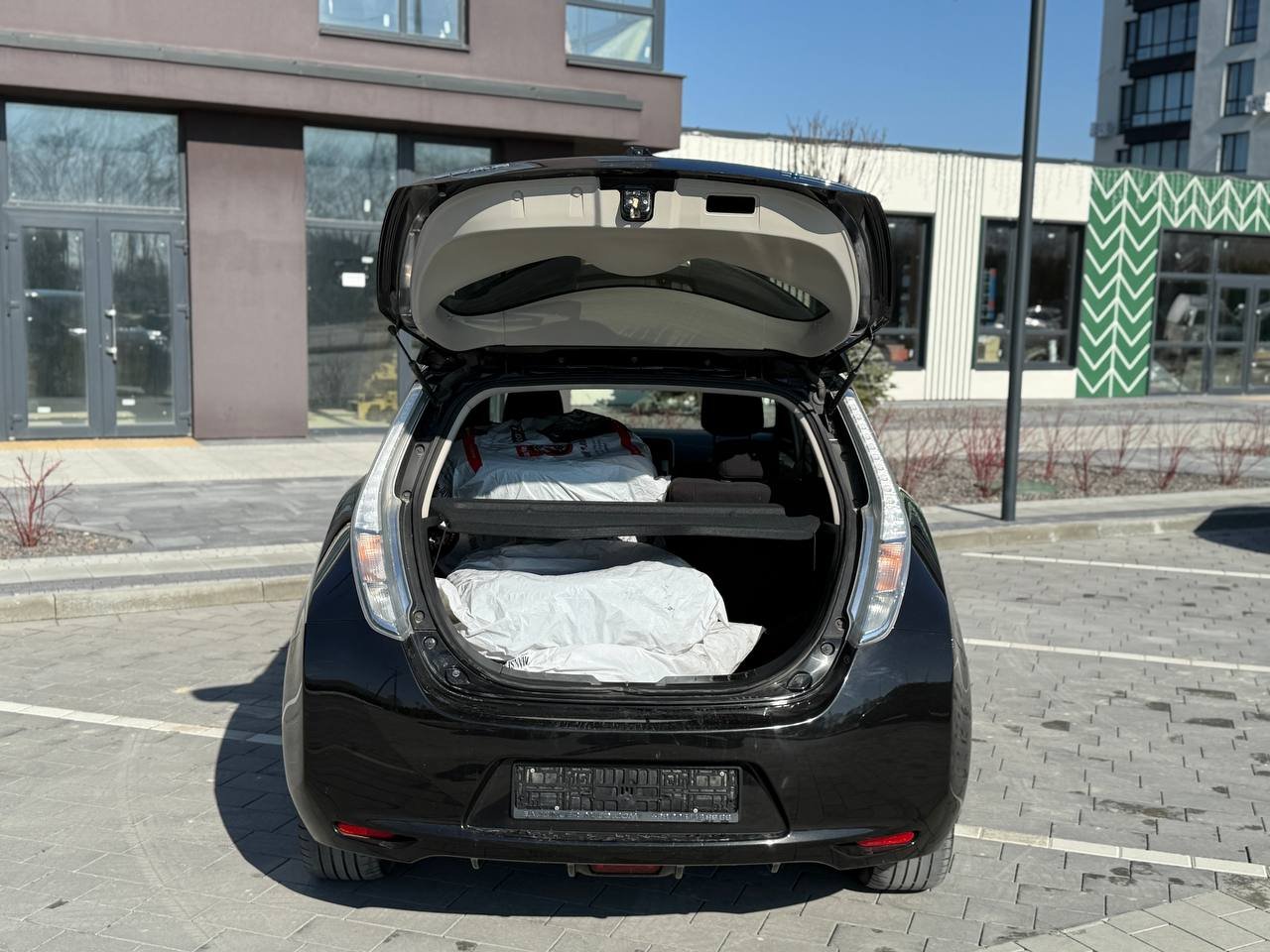 Фото - Nissan Leaf #7