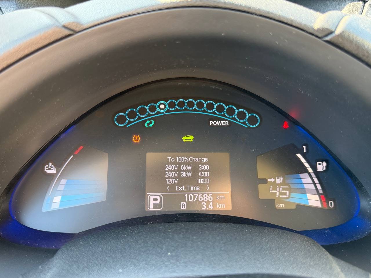 Nissan Leaf - 3632 - Badzinger auto: імпортер післялізингових