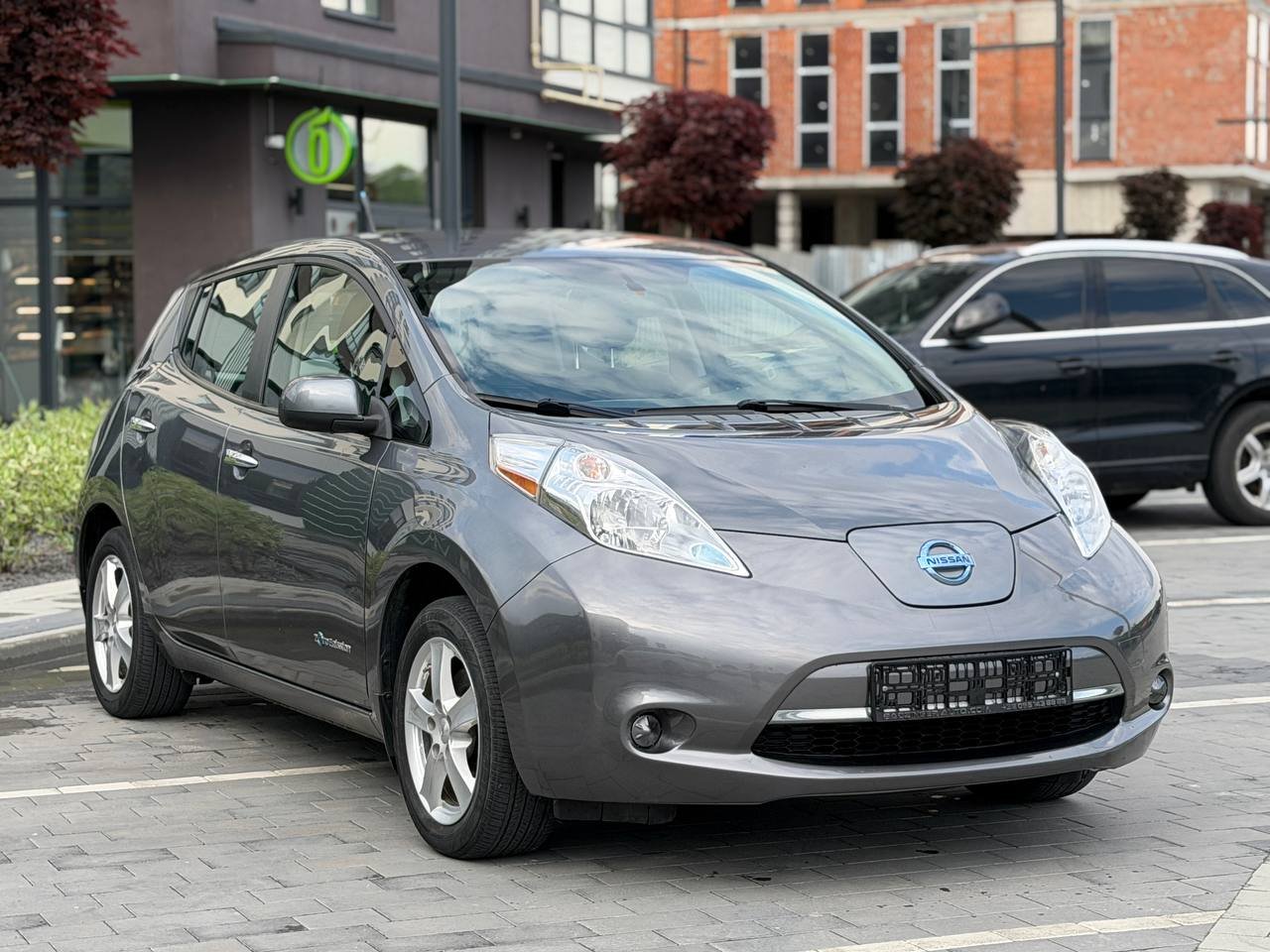 Фото - Nissan Leaf #3