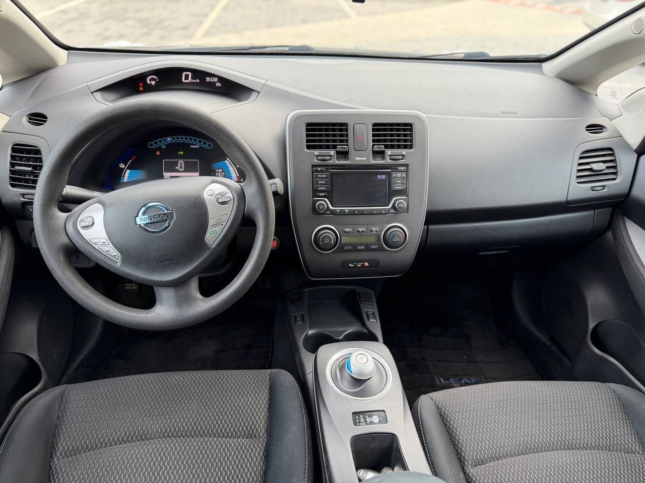 Фото - Nissan Leaf #9