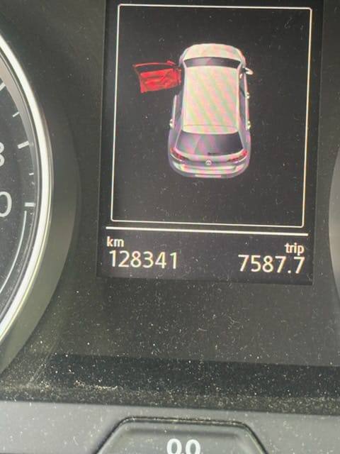 Фото - Volkswagen E-Golf #2