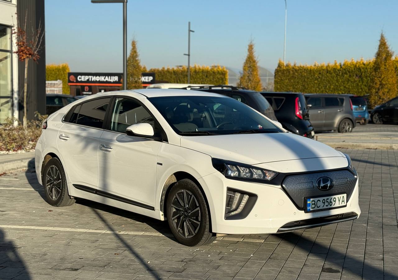 Фото - Hyundai Ioniq #3