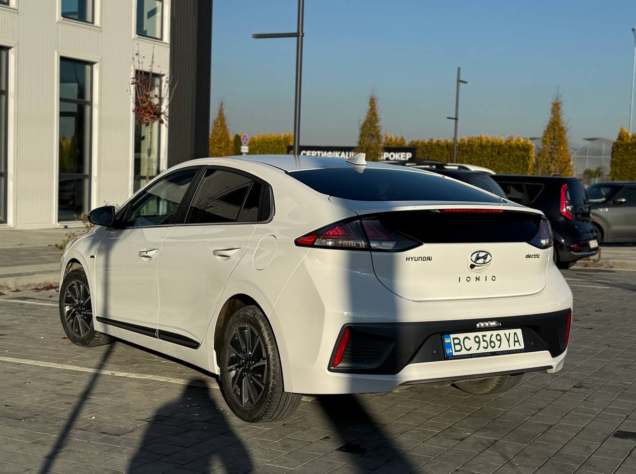 Фото - Hyundai Ioniq #6