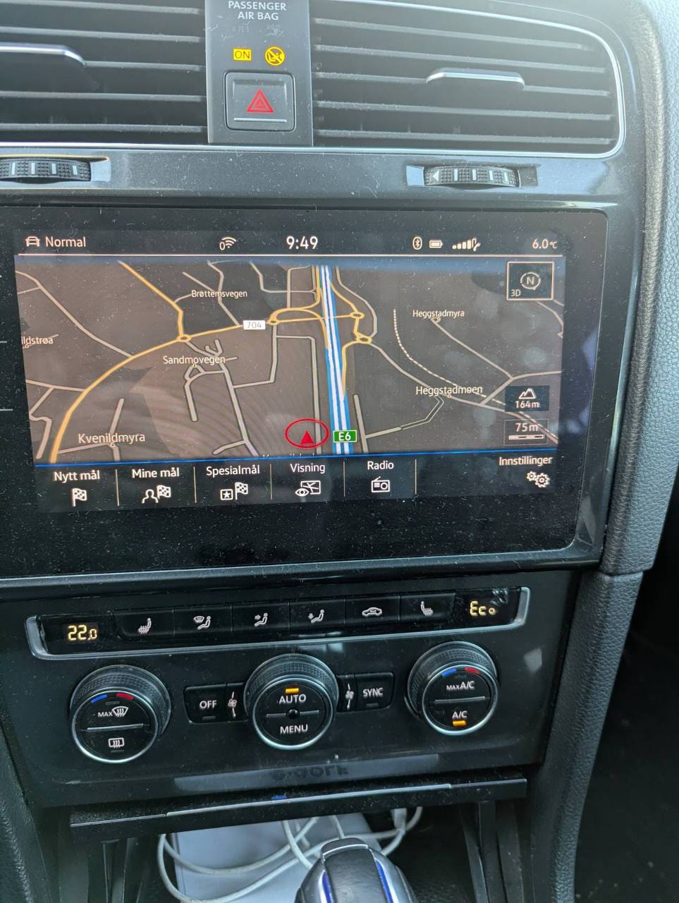 Фото - Volkswagen E-Golf #7