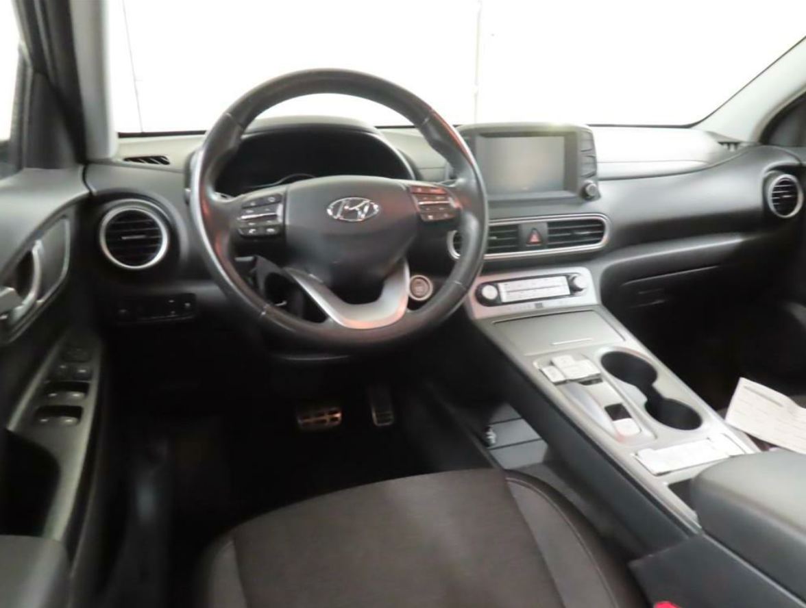 Фото - Hyundai Kona #3