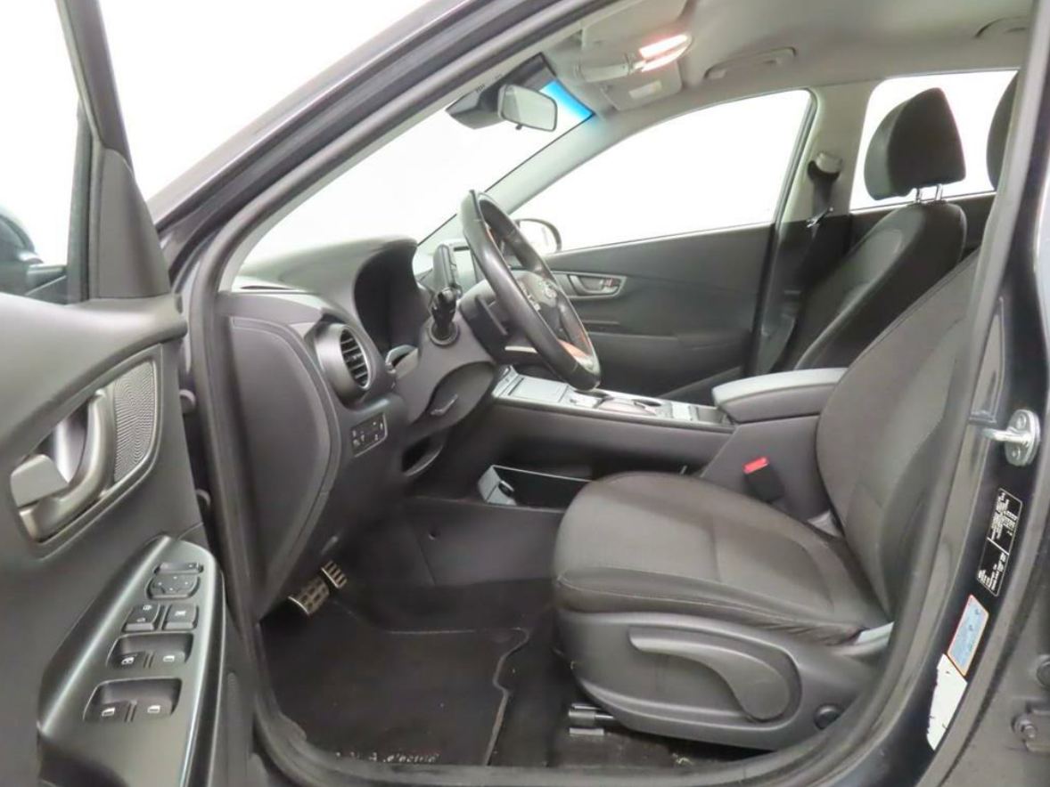 Фото - Hyundai Kona #4