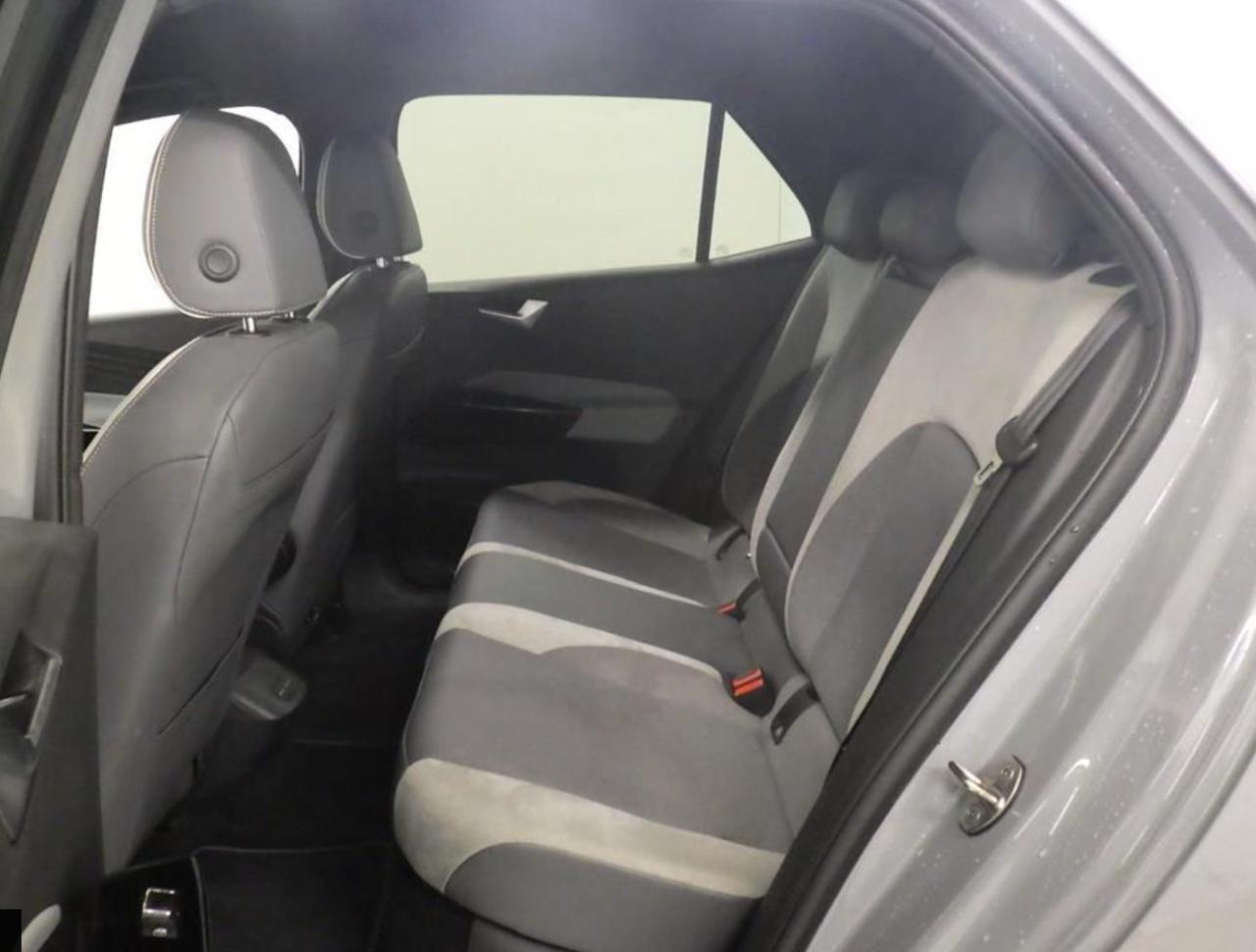 Фото - Volkswagen Id3 #3