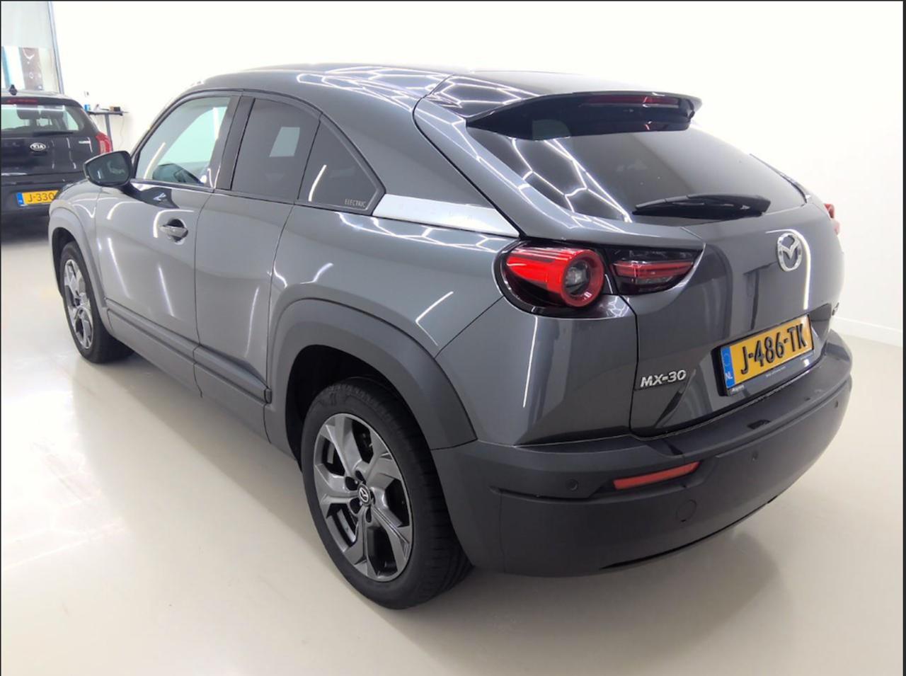 Фото - Mazda MX-30 #3