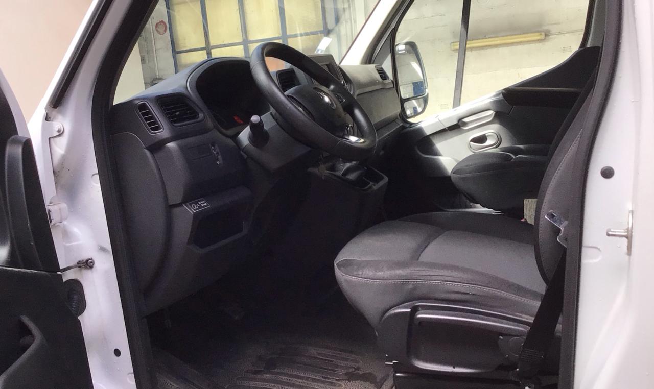 Фото - Renault Master #16