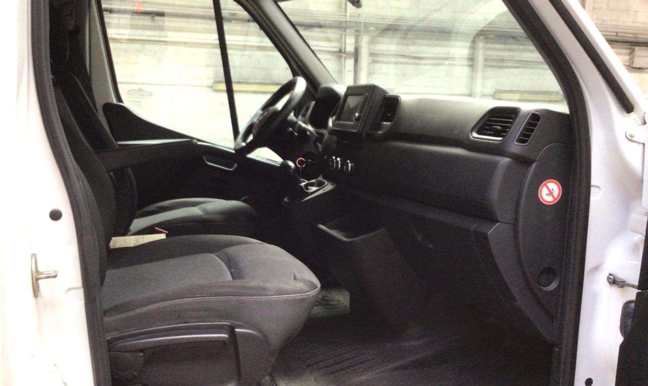 Фото - Renault Master #12