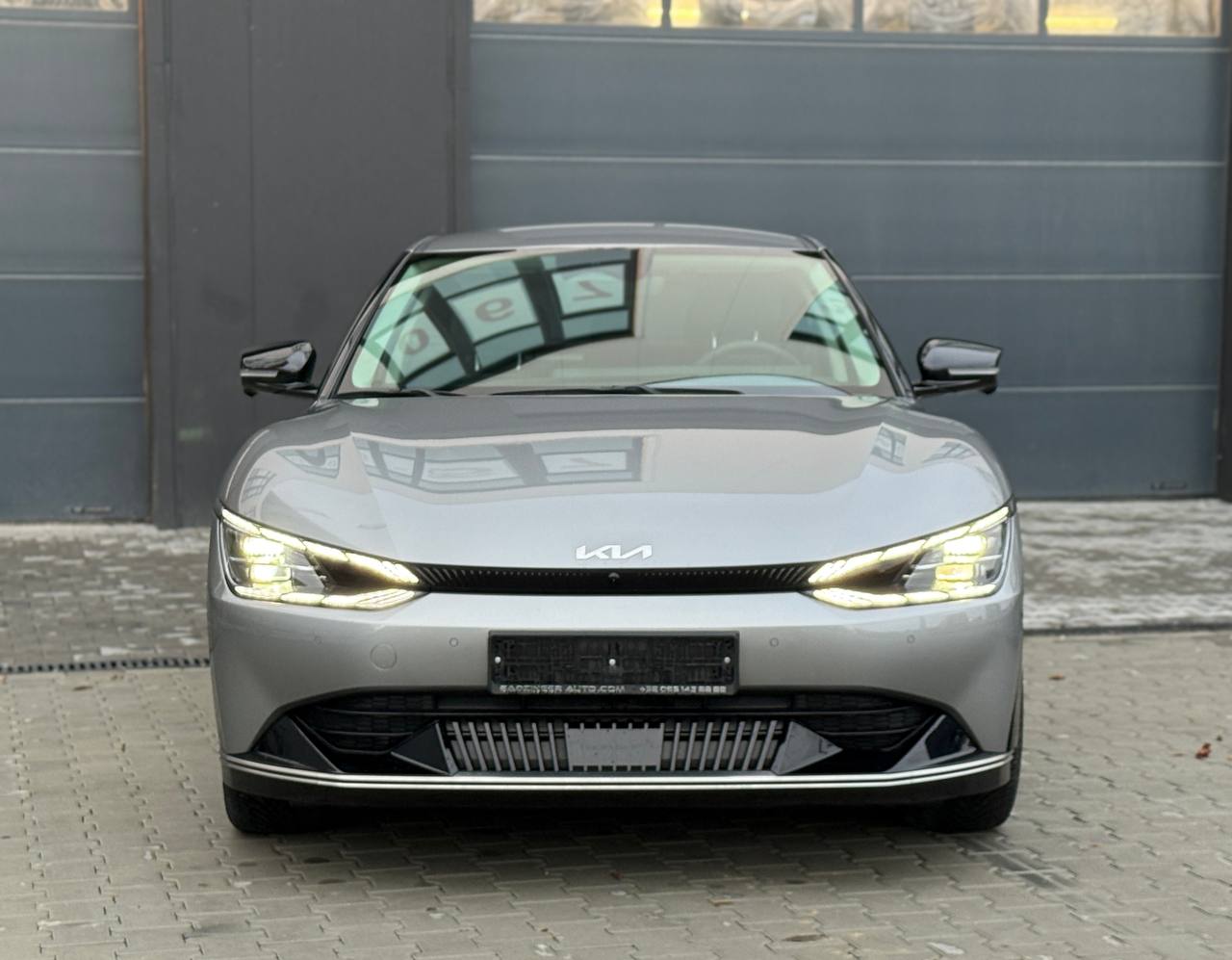 Фото - Kia EV6 #2