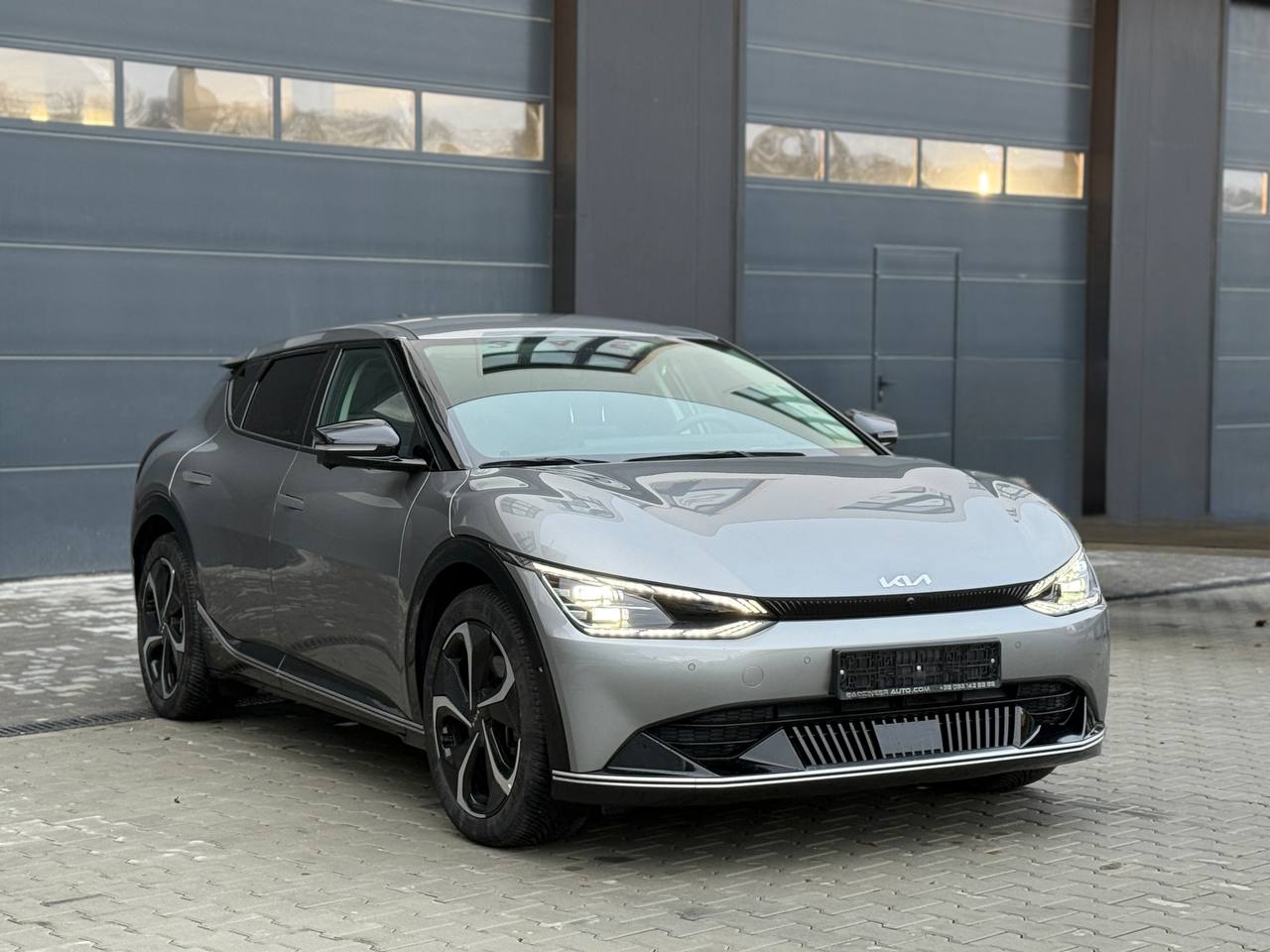 Фото - Kia EV6 #3