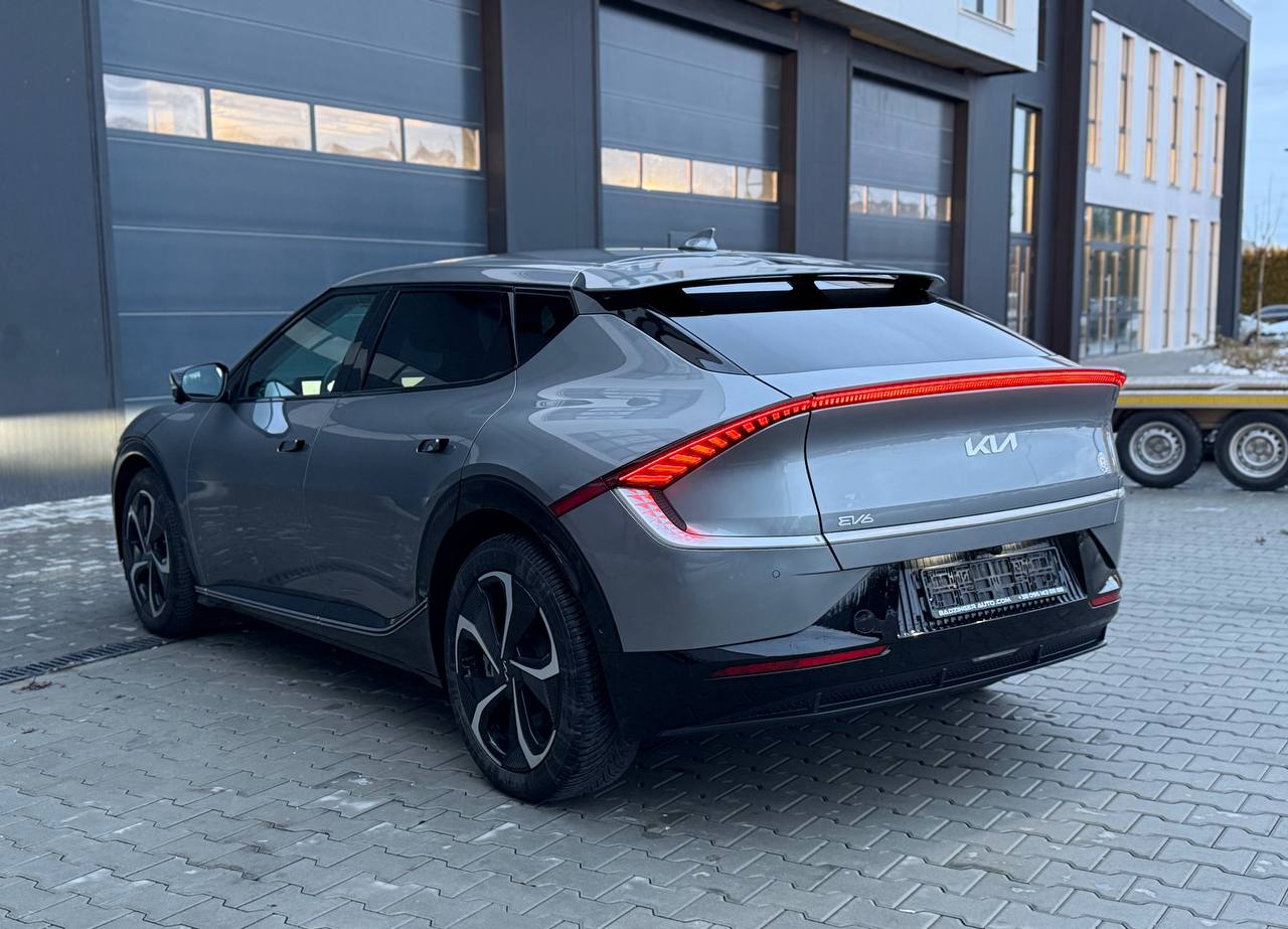 Фото - Kia EV6 #4