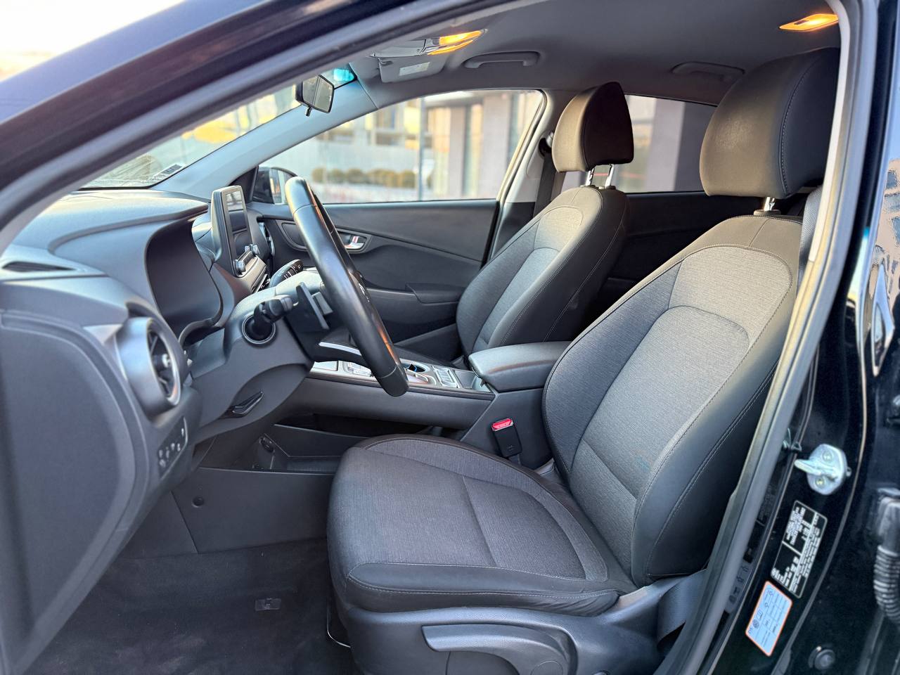 Фото - Hyundai Kona #8