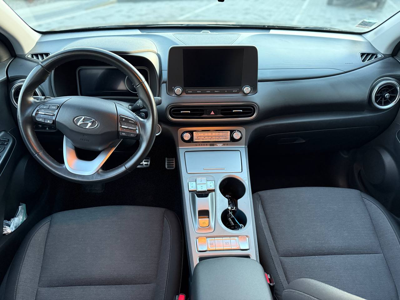 Фото - Hyundai Kona #10