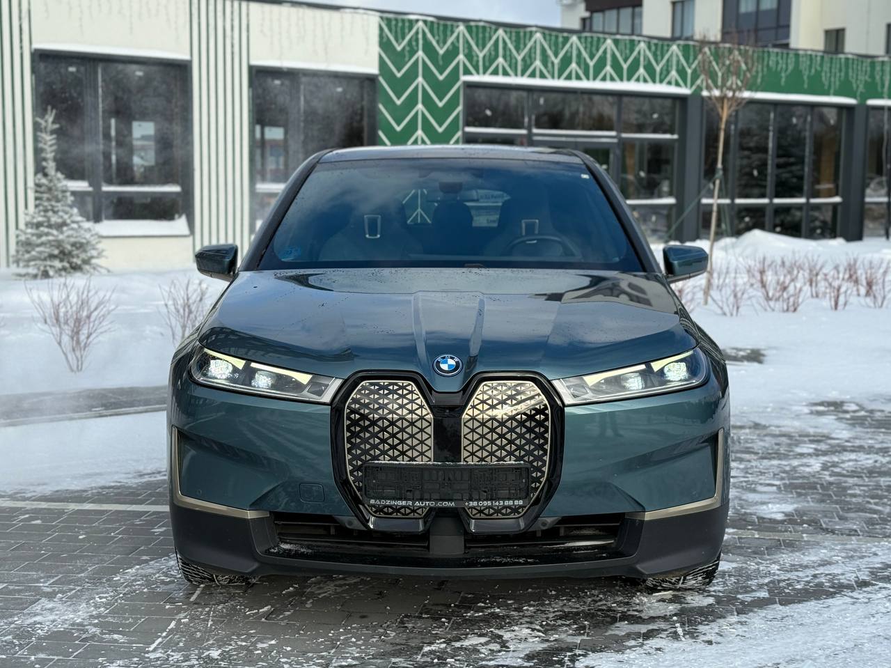 Фото - BMW Ix40 #2