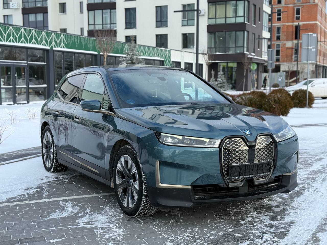 Фото - BMW Ix40 #3