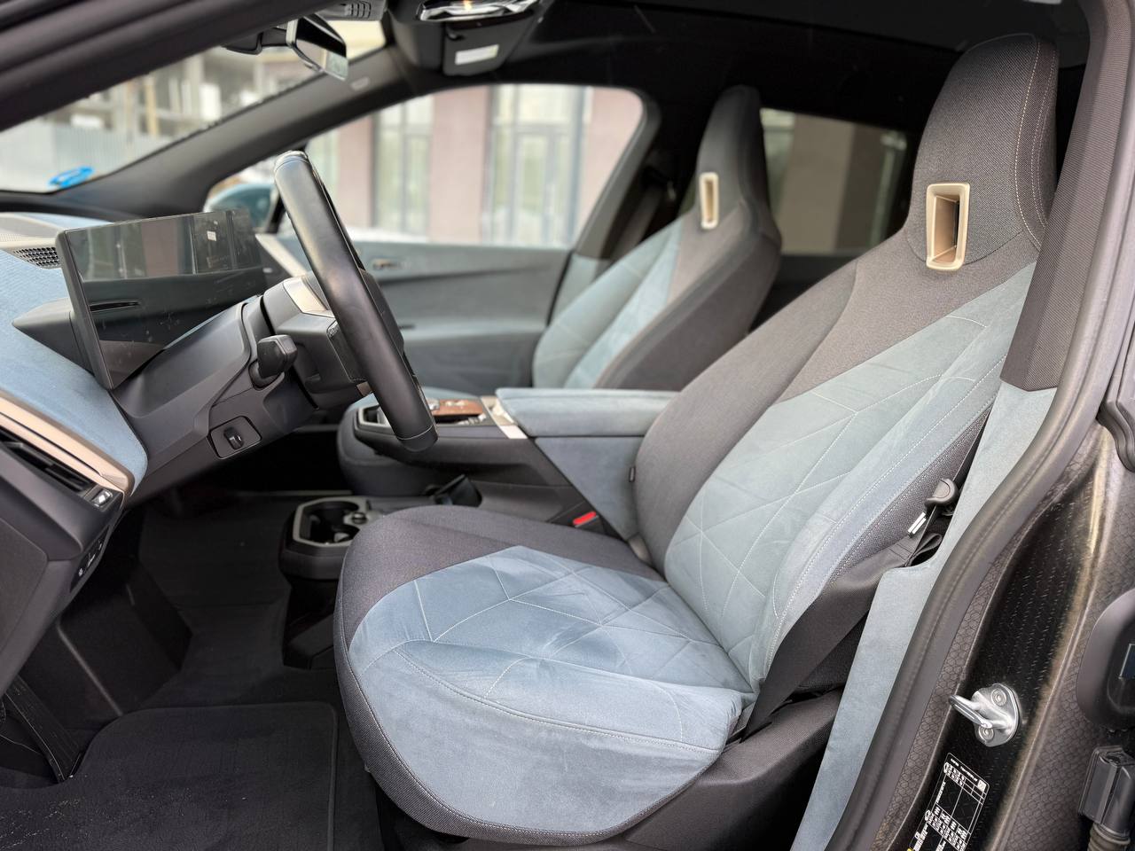 Фото - BMW Ix40 #9