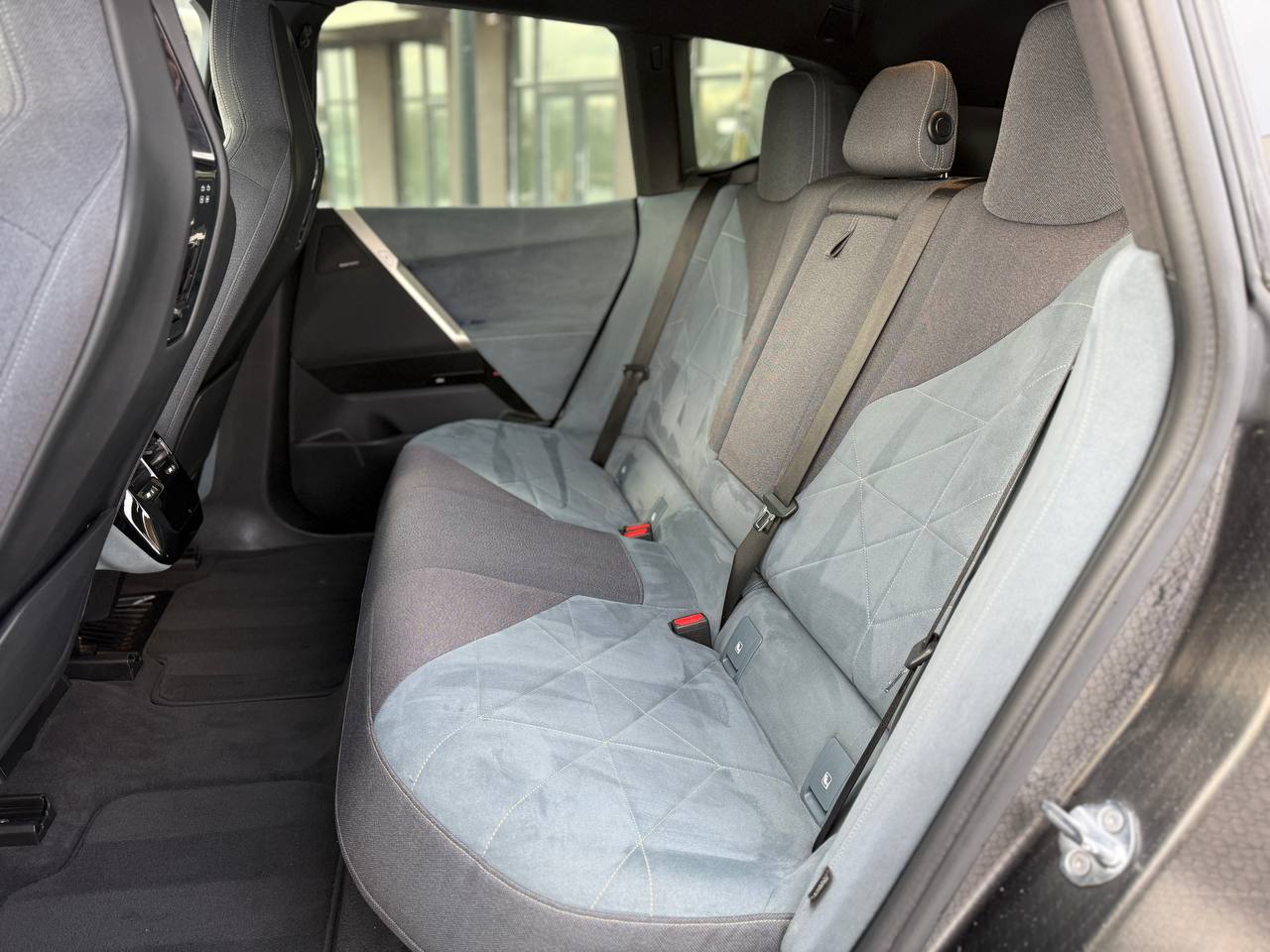 Фото - BMW Ix40 #10