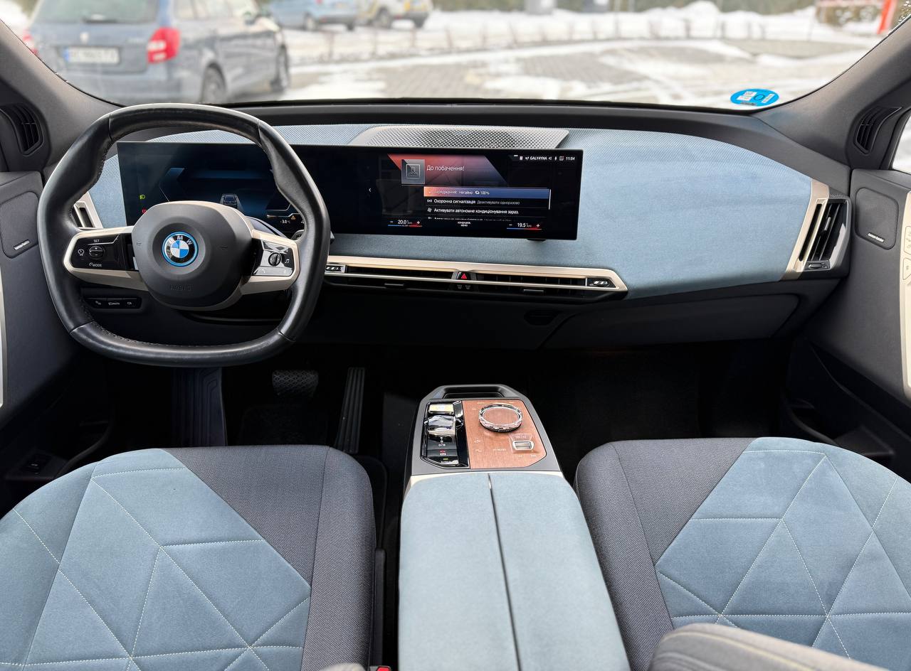 Фото - BMW Ix40 #8