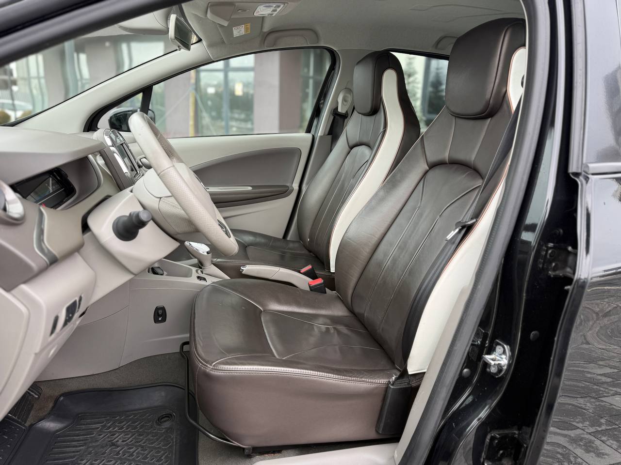 Фото - Renault ZOE #3