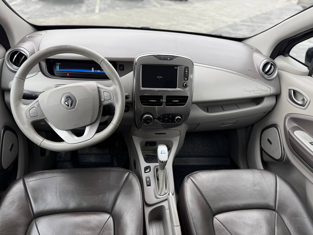 Фото - Renault ZOE #5