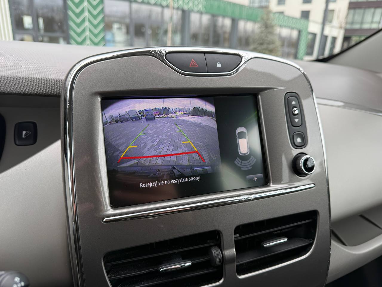 Фото - Renault ZOE #8