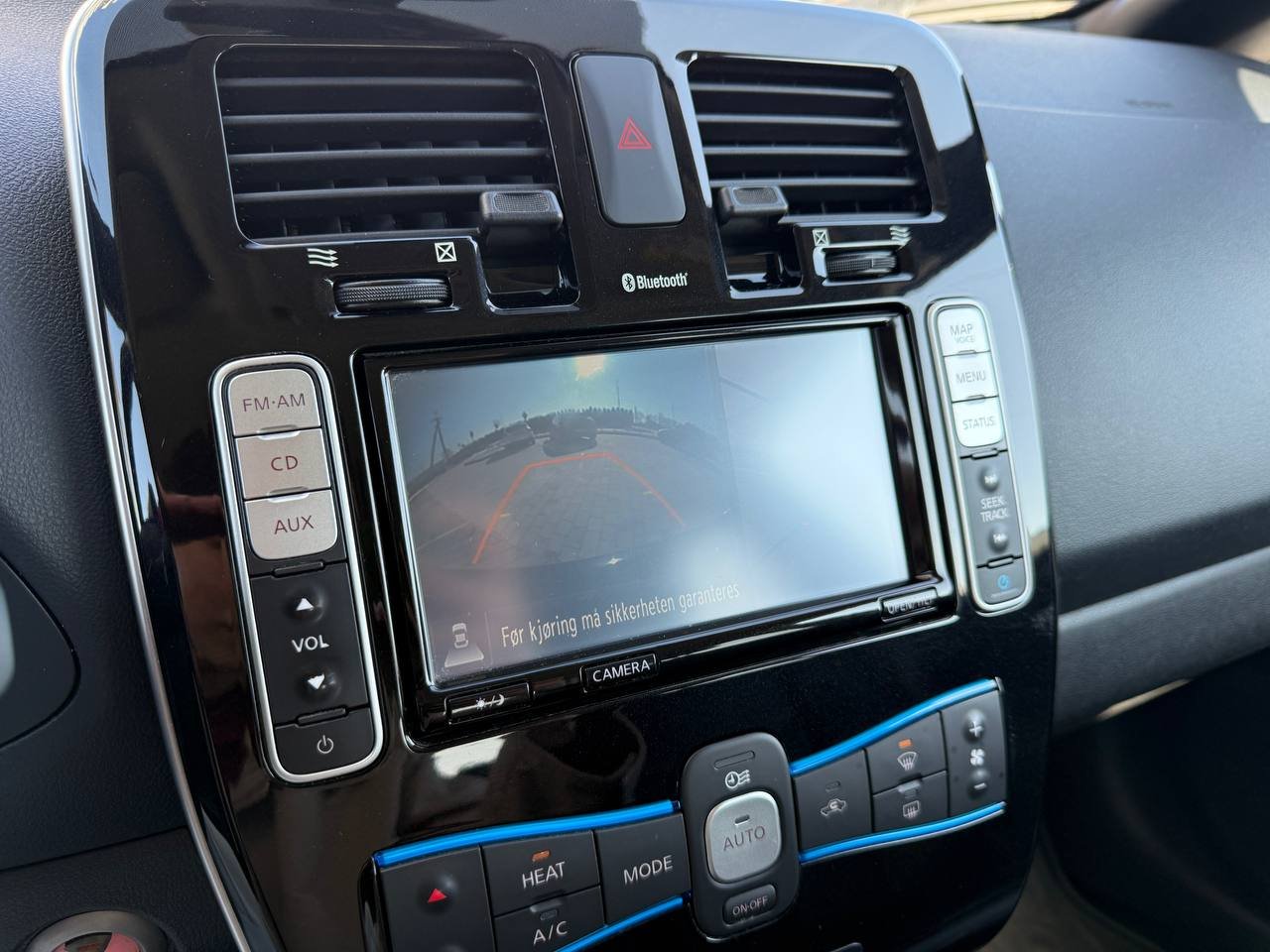 Фото - Nissan Leaf #10