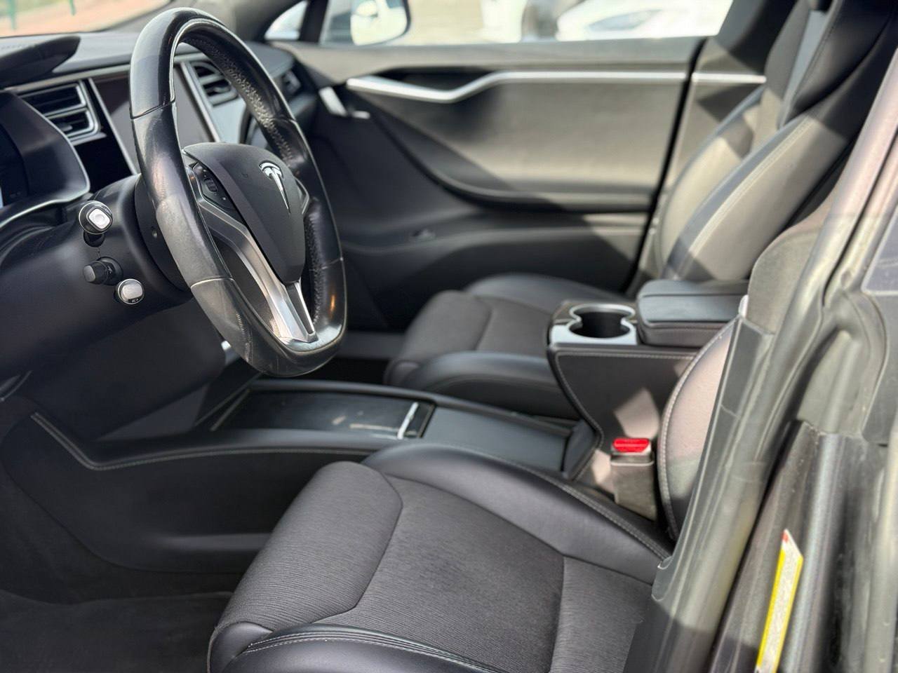 Фото - Tesla Model s #12