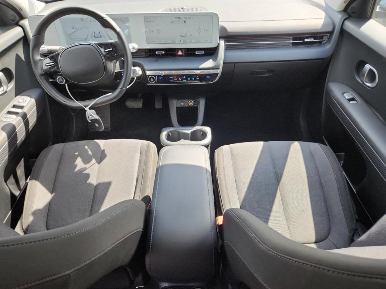 Фото - Hyundai IONIQ 5 #7