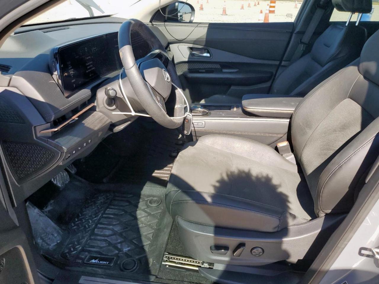 Фото - Nissan Ariya #6