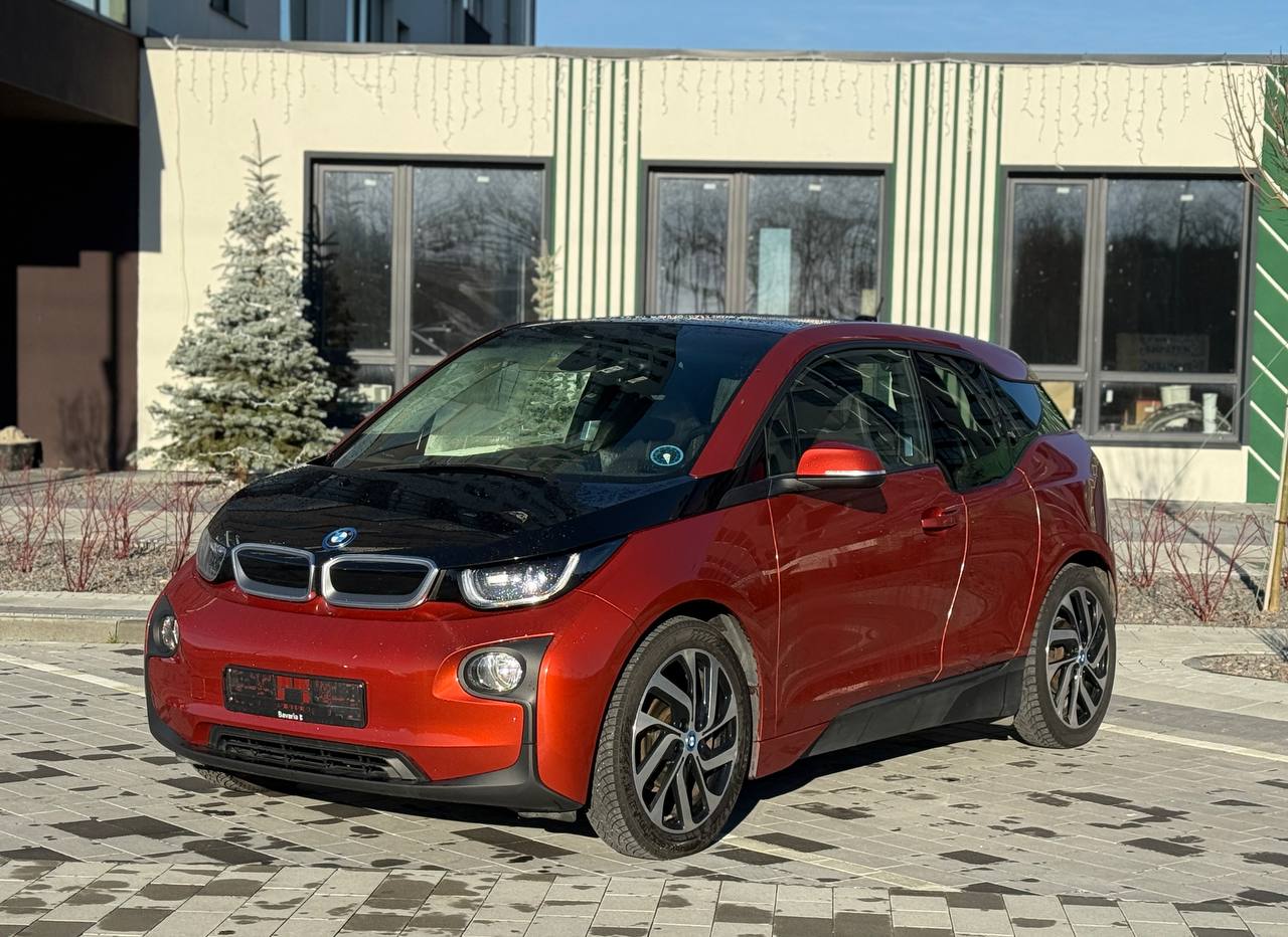 BMW I3