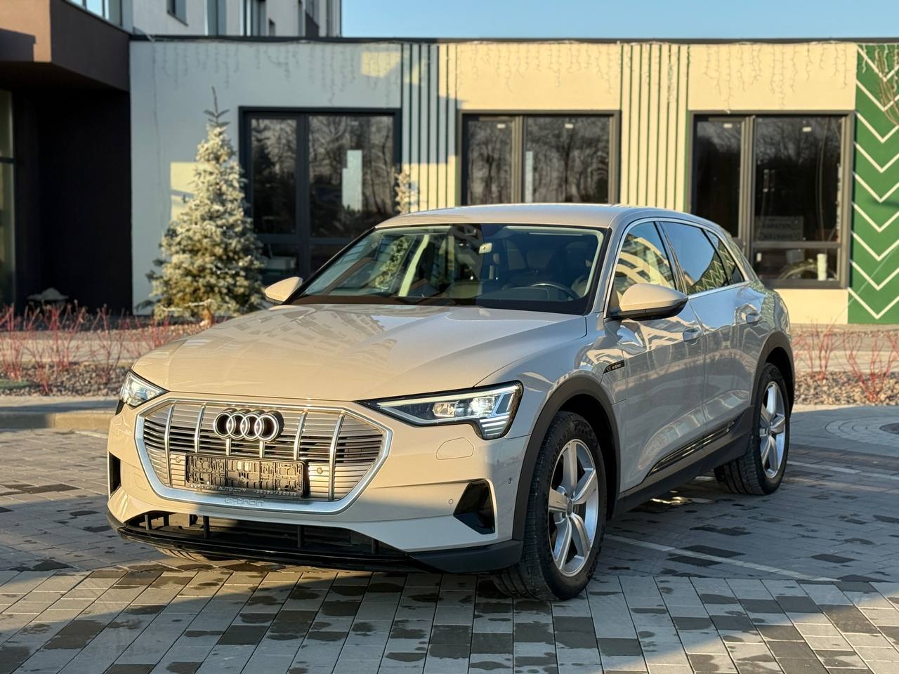Audi E-tron