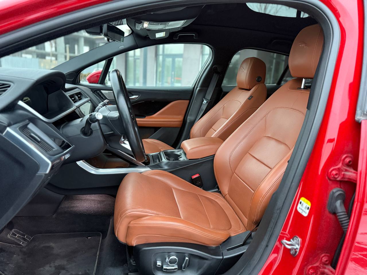 Фото - Jaguar I-Pace #7